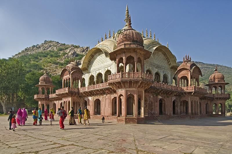 Indian pilgrims visit the Cenotaph of Maharaja Bakhtawar Singh, which is made of marble on a red sandstone base.