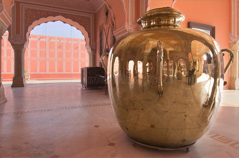 In the Sarbato Bhadra stands one of the two huge silver urns used to transport Ganga water to England.