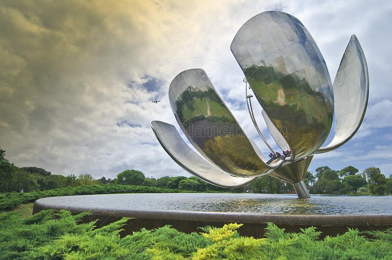 Floralis Generica is a flower sculpture by Argentine architect Eduardo Catalano.