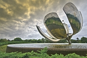 Floralis Generica is a flower sculpture by Argentine architect Eduardo Catalano.