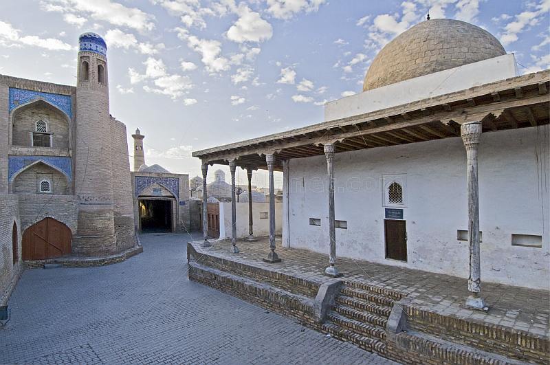 The Oq Masjid.