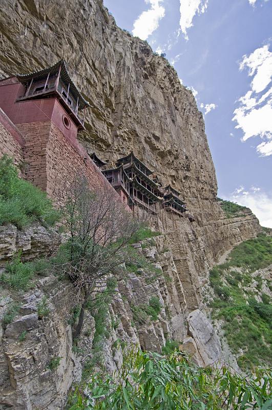 The Hanging Buddhist monastery and Jinlong Canyon.